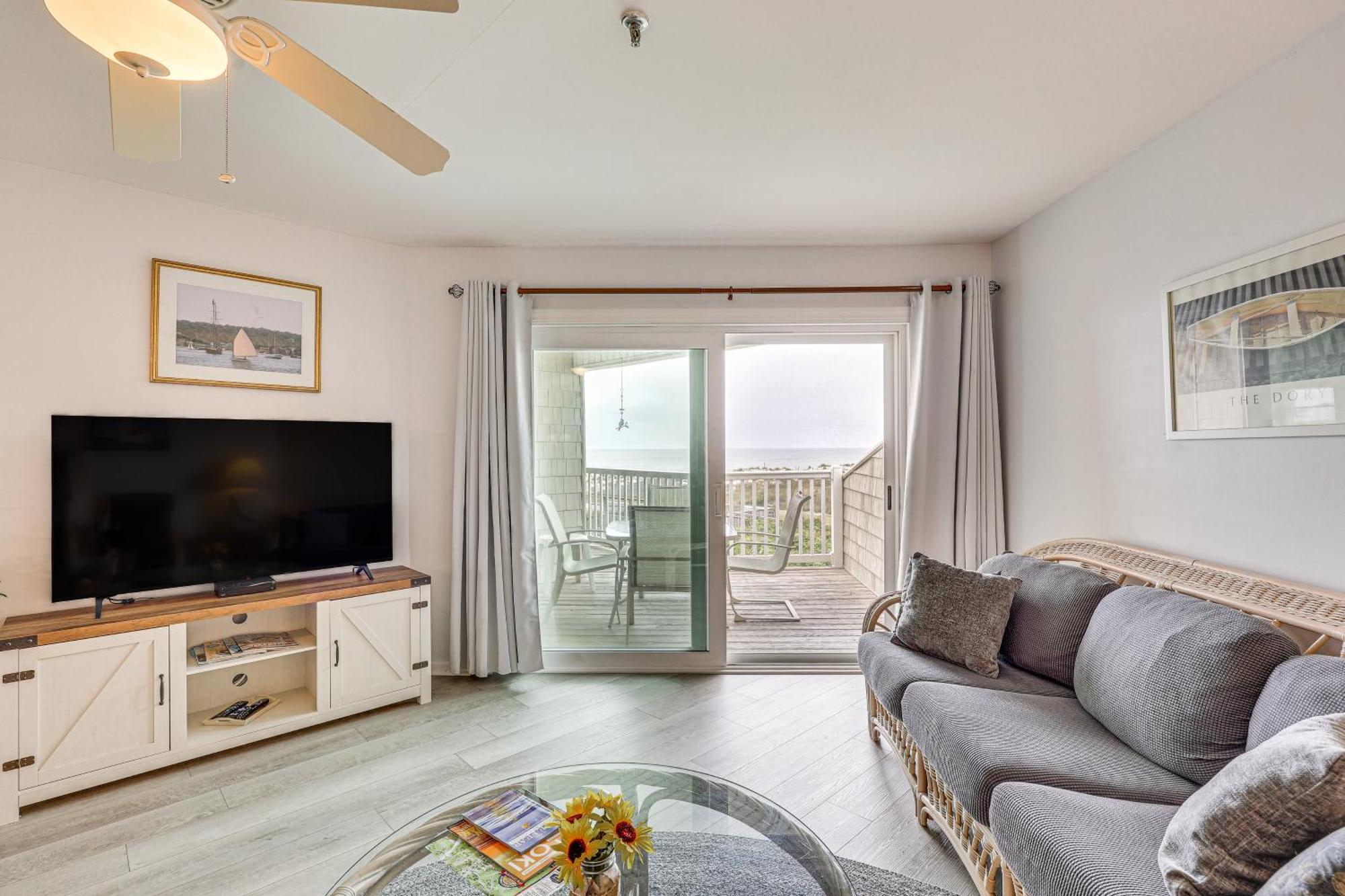 Oak Island Beachfront Condo With Community Pool מראה חיצוני תמונה